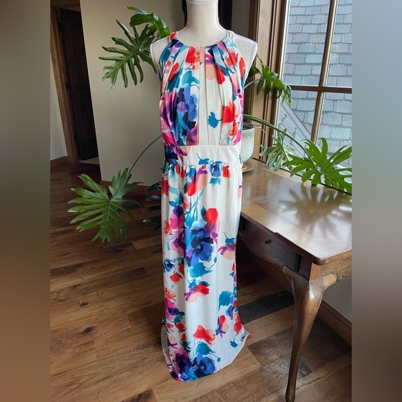 Eliza J Floral Print Halter Maxi Dress - Picture 3 of 14